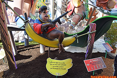 Maduro monkey in hammock