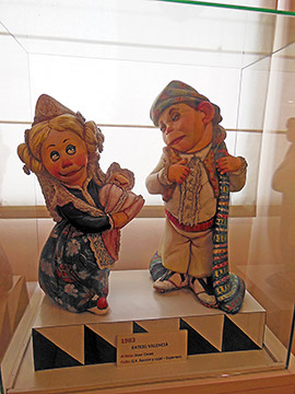 ninot 1983