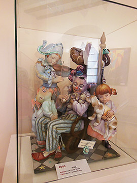 ninot 2003