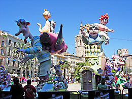 Falla Pl de la Reina-Paz-S Vicente