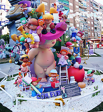 Children Falla  Antiga Campanar