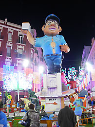 Falla Linterna-Na Robella