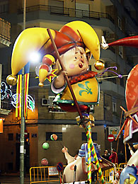 Falla Ramiro Maeztu-Los Leones 
