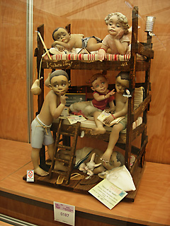 Ninot Infantile pardoned 2013