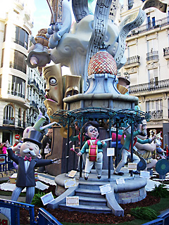 Rita y Rajoy tocan instrumentos
