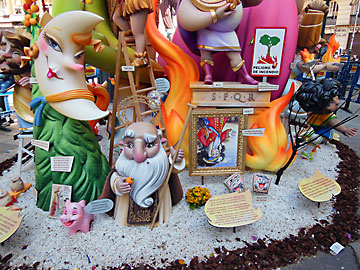 falla Salvatierra-Amorós 2015