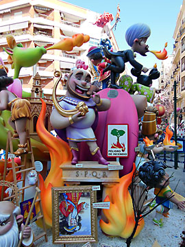 falla Salvatierra-Amorós 2015