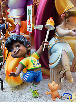 falla Salvatierra-Amorós 2015