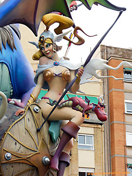guerrera con dragoncito