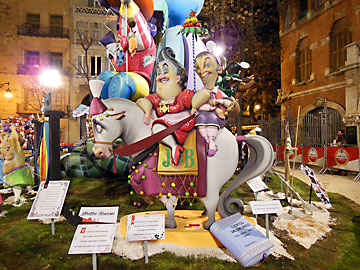 valencians riding a horse