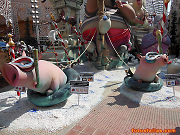 pigs with floaters