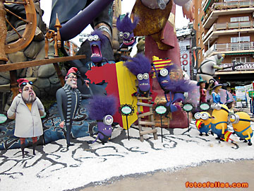 Artur Mas and minions