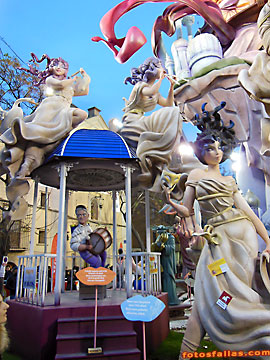 Mayor in bandstand
