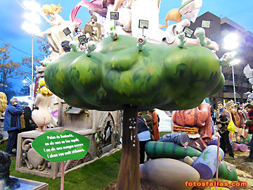 tree with worms