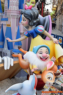 falla  Salvatierra-Amorós 2017
