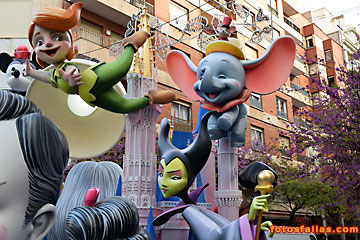 falla  Salvatierra-Amorós 2017