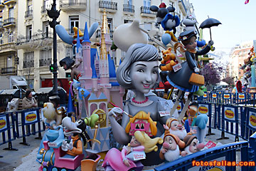 falla  Salvatierra-Amorós 2017