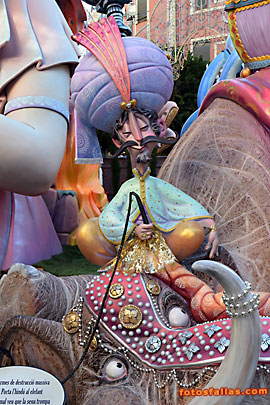 hindú sobre elefante