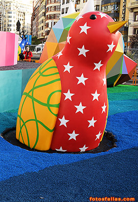 pájaro multicolor