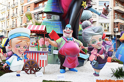 falla Salvatierra-Amorós 2018
