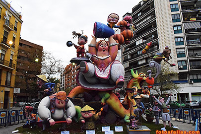 falla Pza Pintor Segrelles 2018