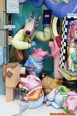 wolf and little pigs