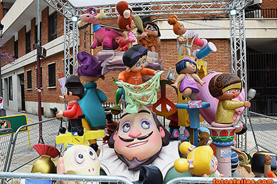 child falla Isabel La católica-Amorós 2022
