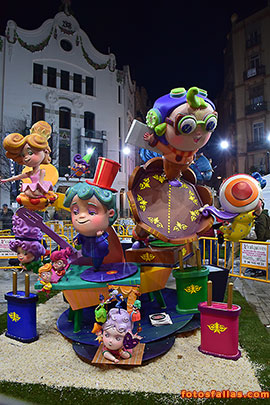 child falla Pizarro-Amorós 2025