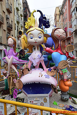 child falla S Abril-Perís y Valero 2025